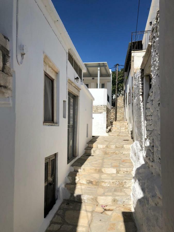 Traditional House - Apeiranthos Naxos Aperathos Exterior photo