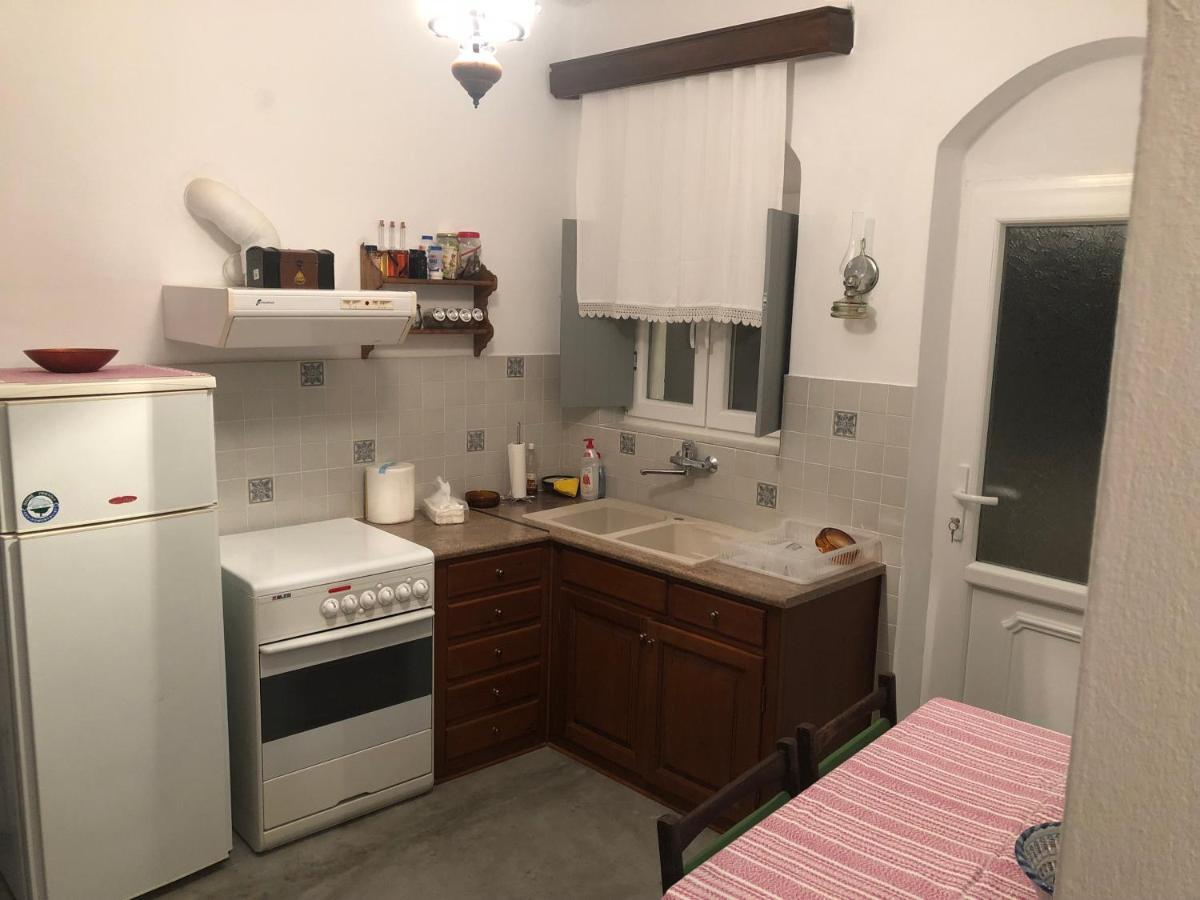 Traditional House - Apeiranthos Naxos Aperathos Exterior photo